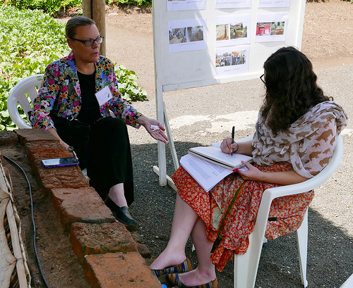 Student interviews researcher